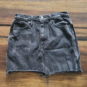 Abercrombie & FITCH Denim Ultra High Rise Black Distressed Skirt Size 27/4
